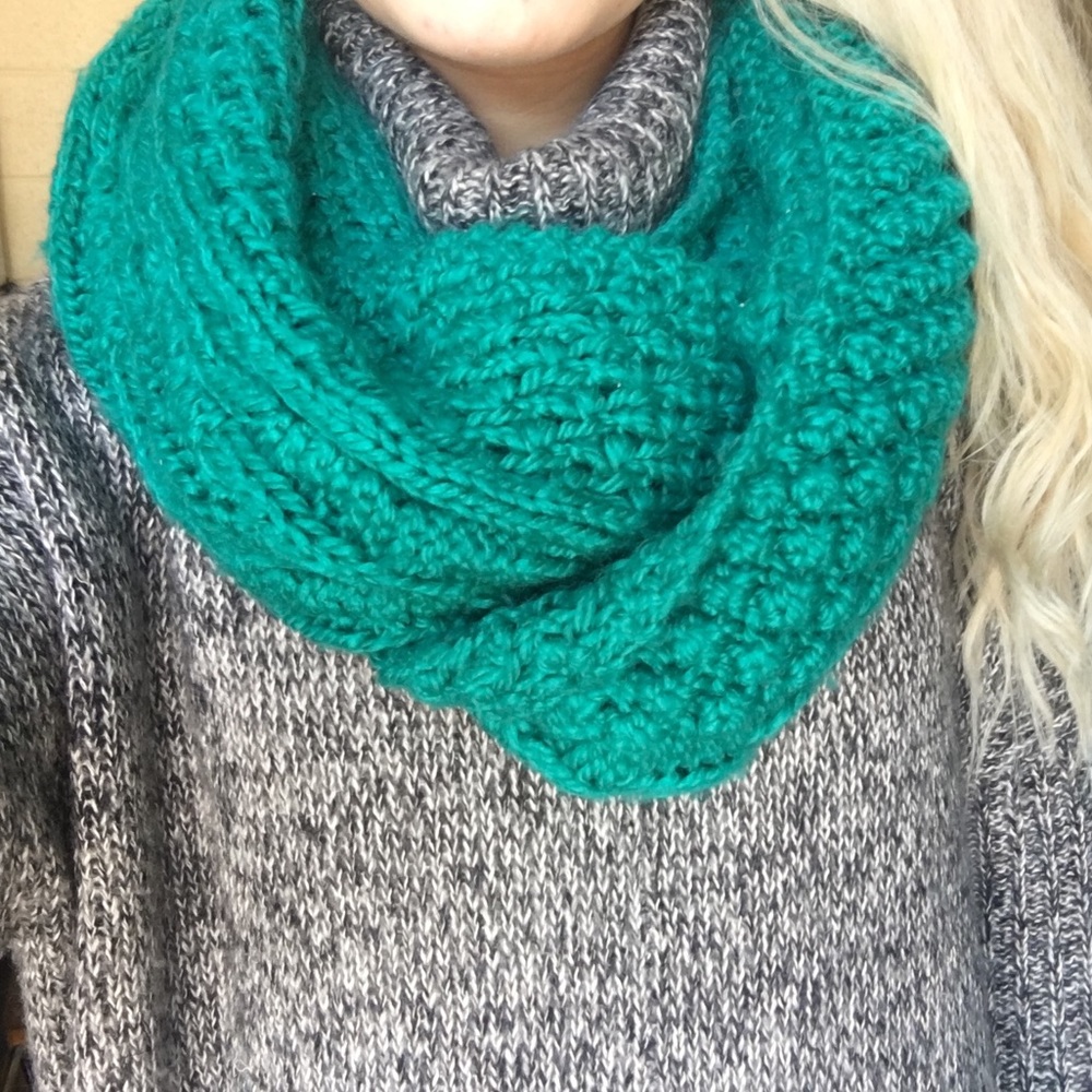 Thick blue-green infinity scarf